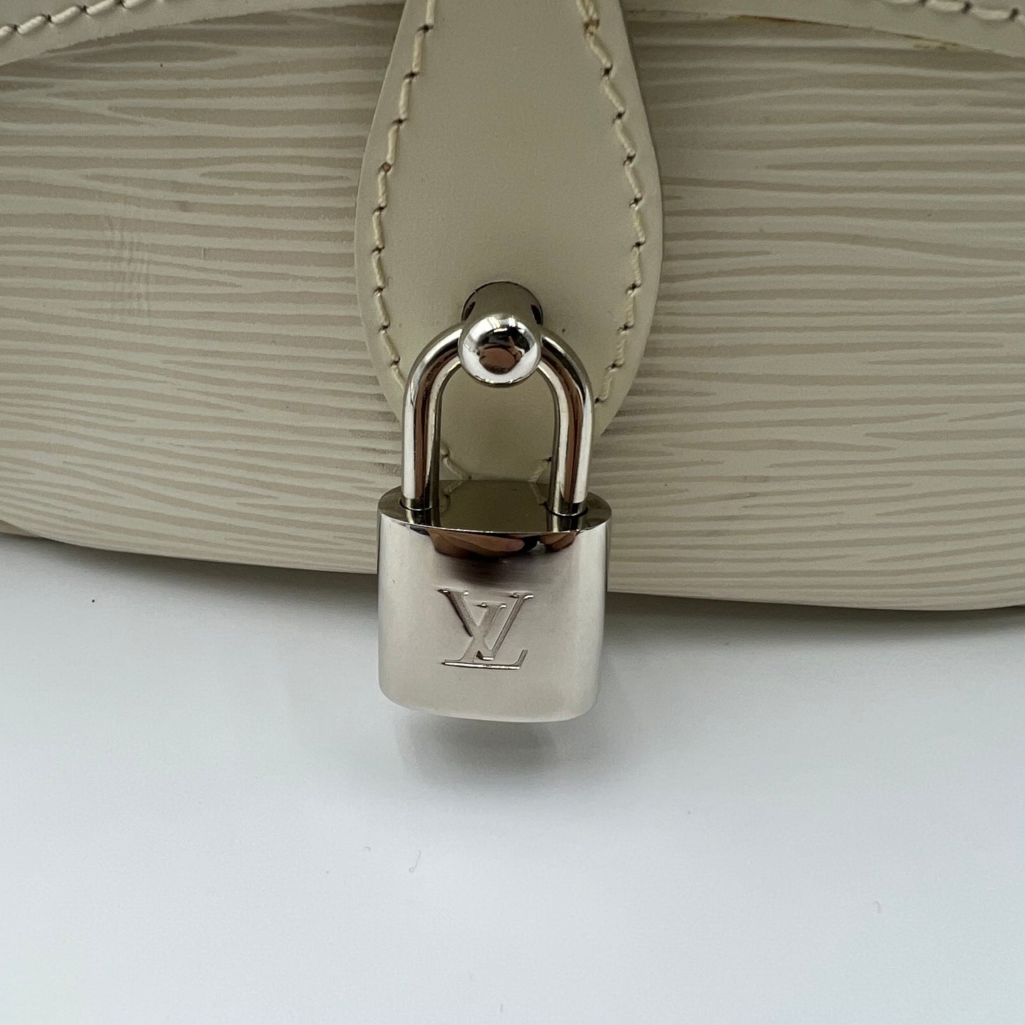 Louis Vuitton Epi Bowling Montaigne PM Ivory