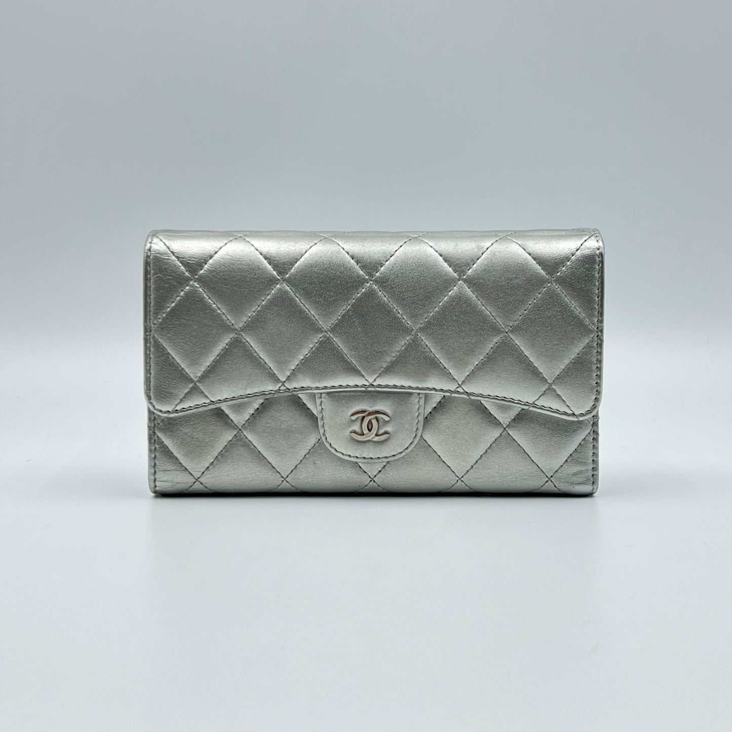L-Flap Wallet Quilted Lambskin Long Silver
