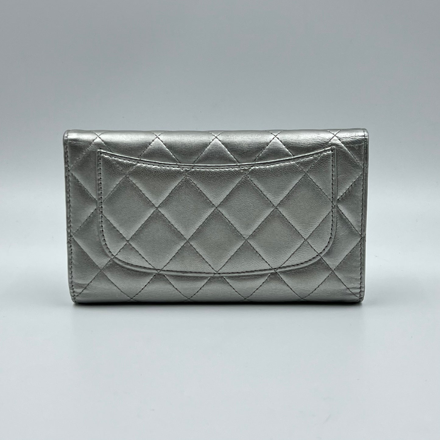 L-Flap Wallet Quilted Lambskin Long Silver