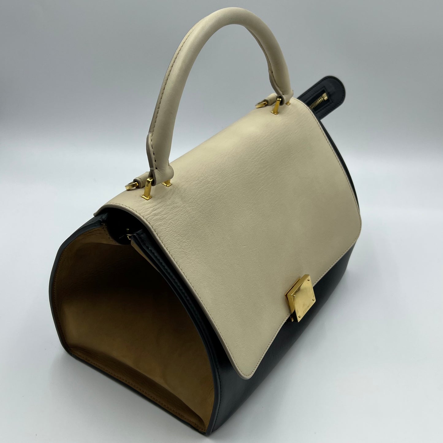 Trapeze Small Calfskin Beige Black GHW