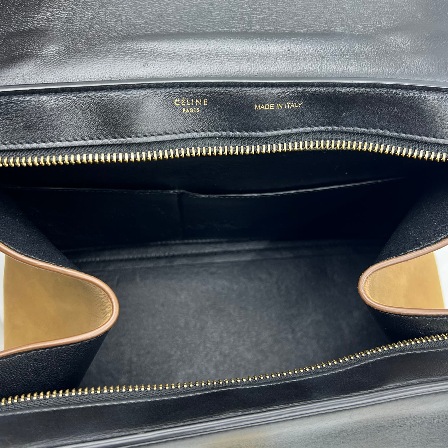 Trapeze Small Calfskin Beige Black GHW