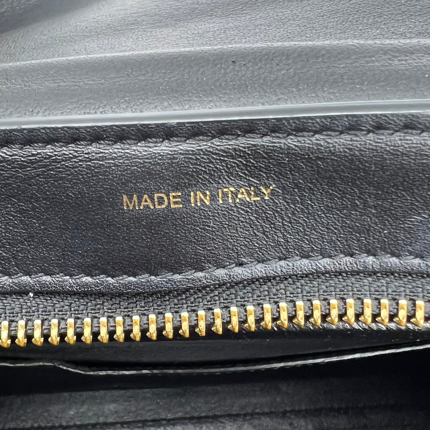 Trapeze Small Calfskin Beige Black GHW