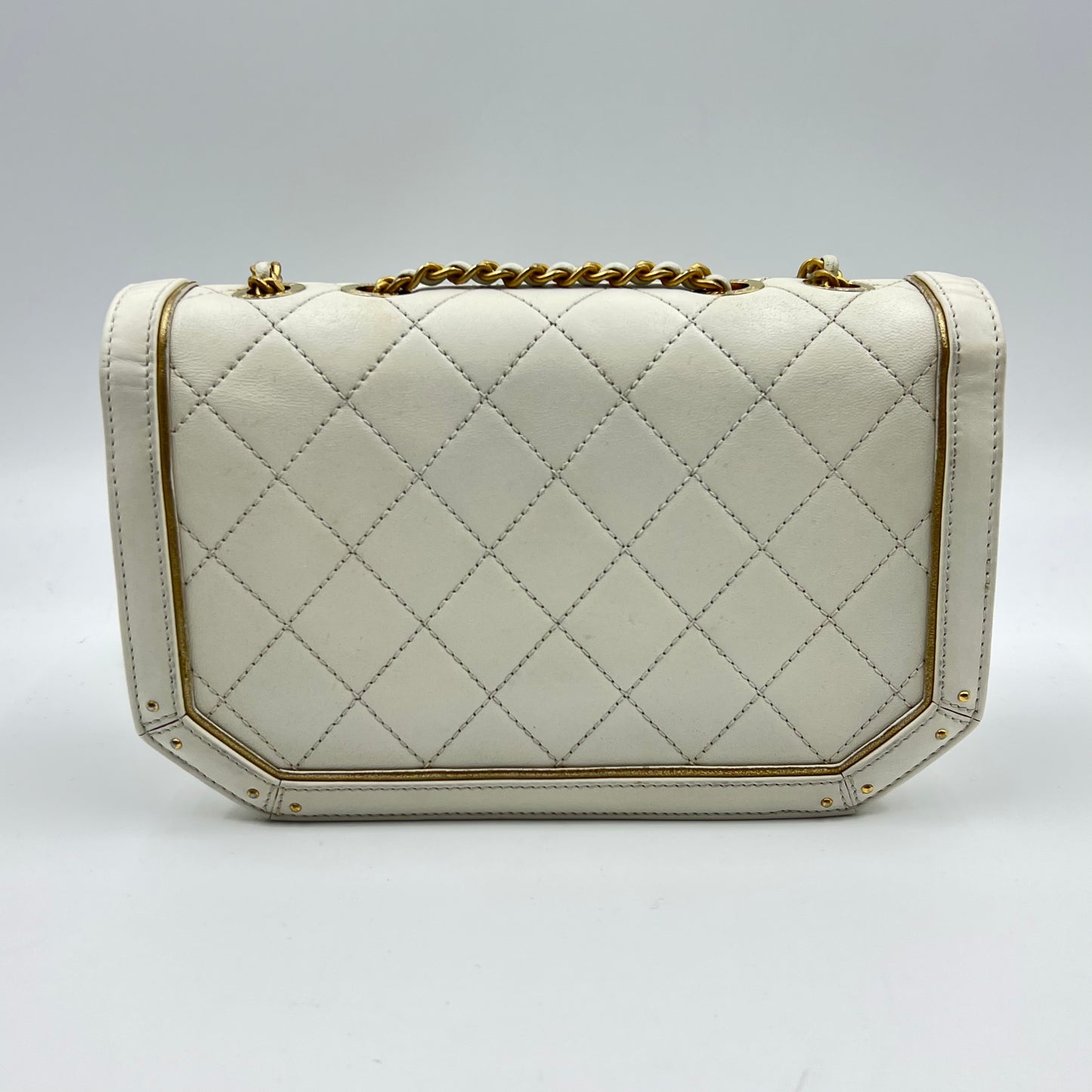 Chanel Timeless/classique leather crossbody bag