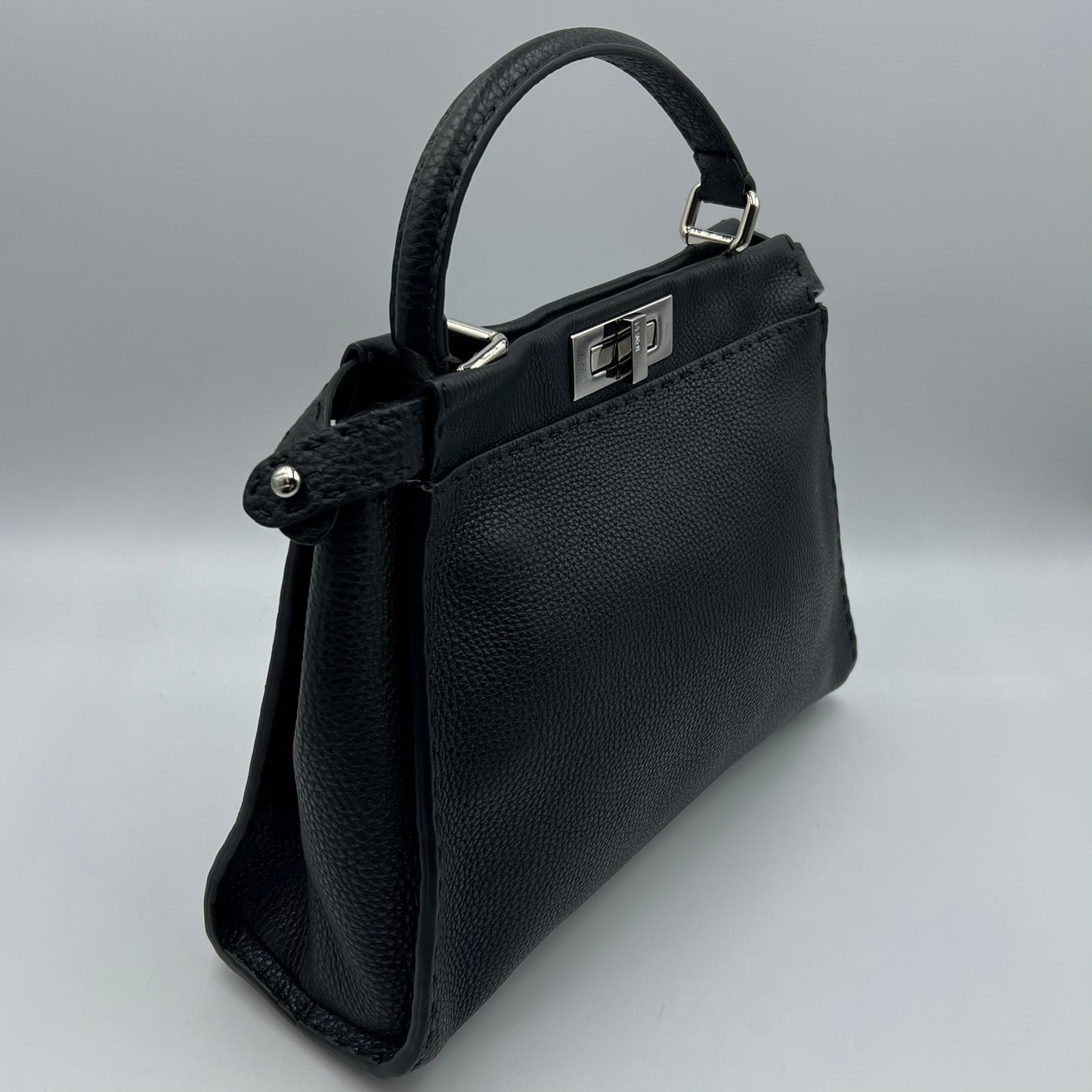 Peekaboo Bag Rigid Leather Regular Medium