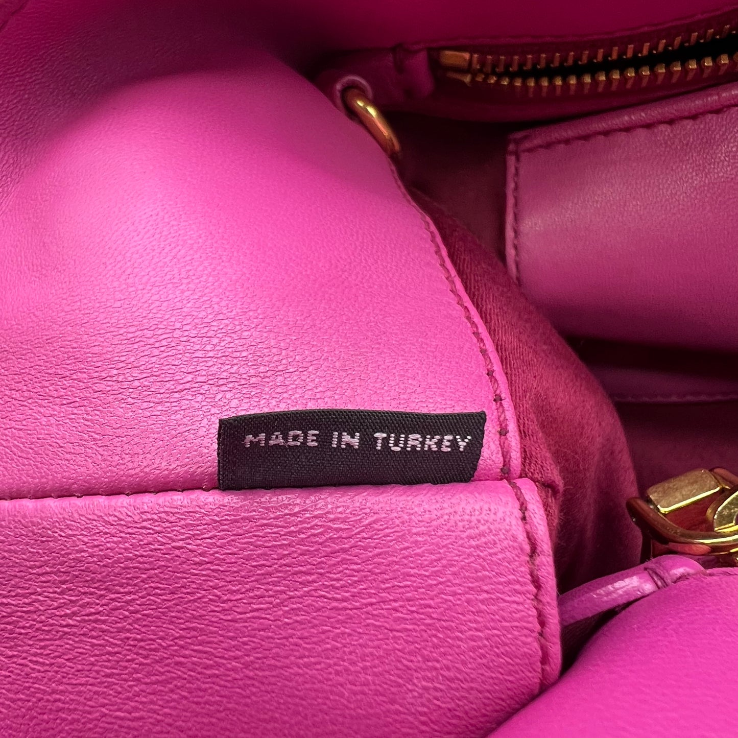 Matelasse 2WAY hand shoulder bag pink