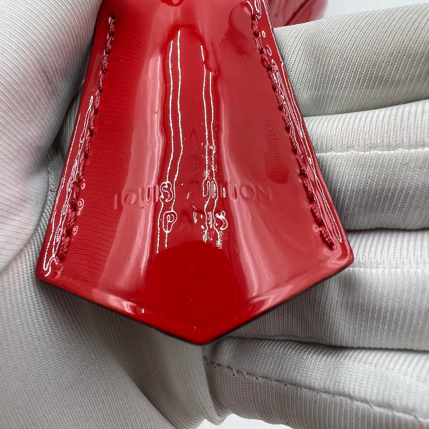 Vernis Patent Leather Alma BB Cherry