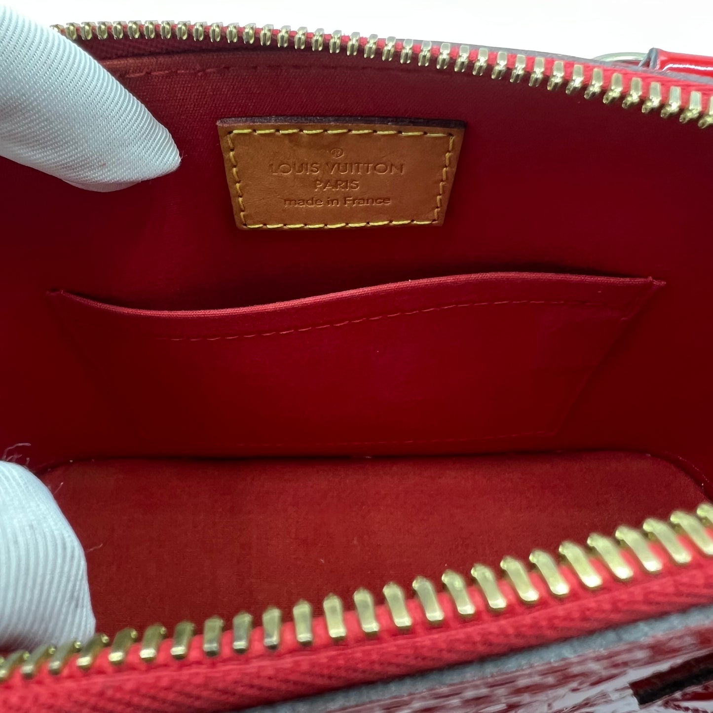 Vernis Patent Leather Alma BB Cherry