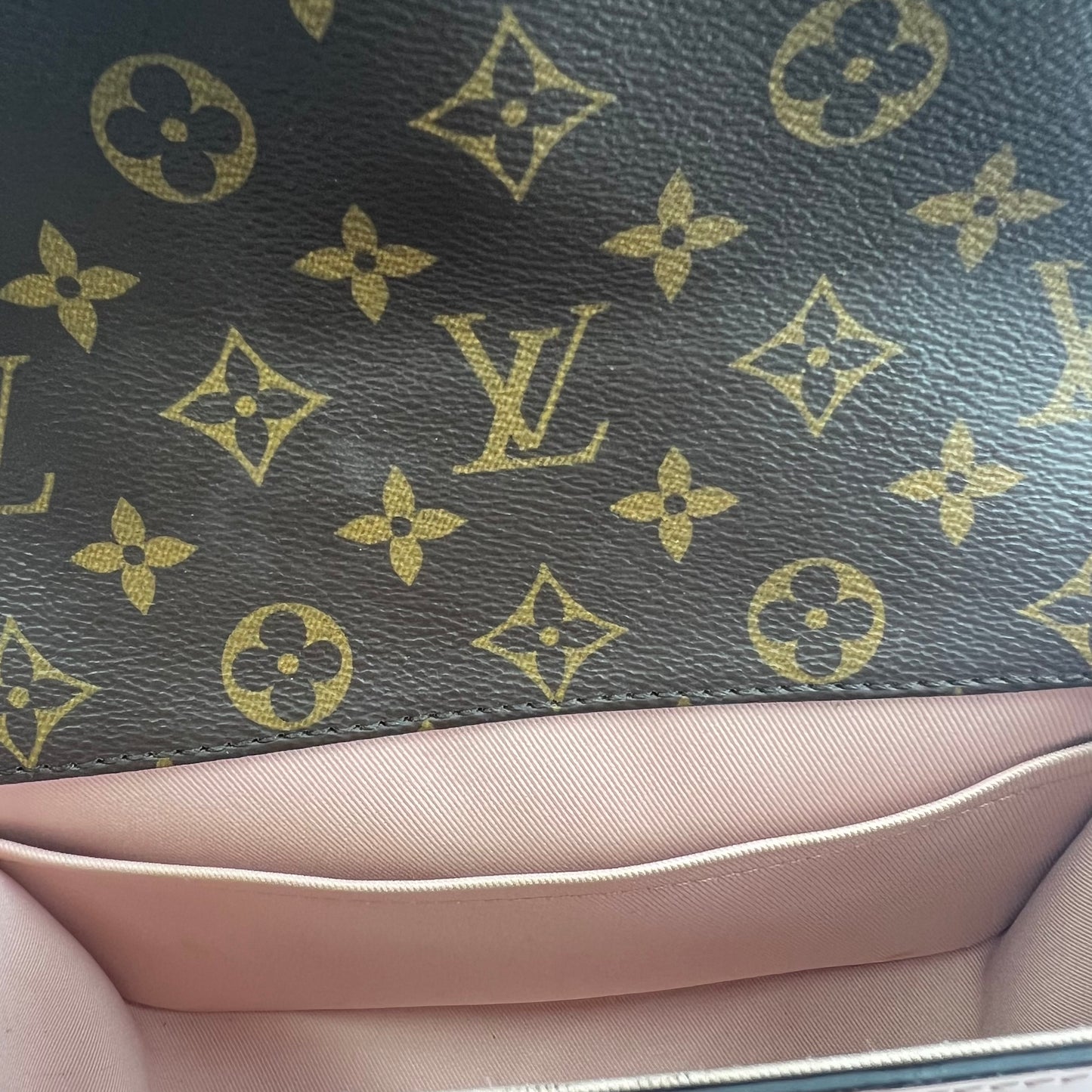 Patent Calfskin Monogram Cherrywood BB Rose Ballerine