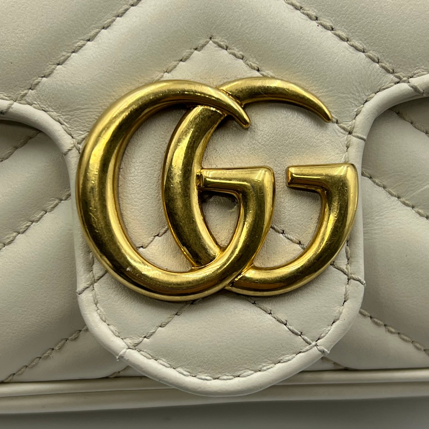 Calfskin Matelasse Super Mini GG Marmont Shoulder Bag White