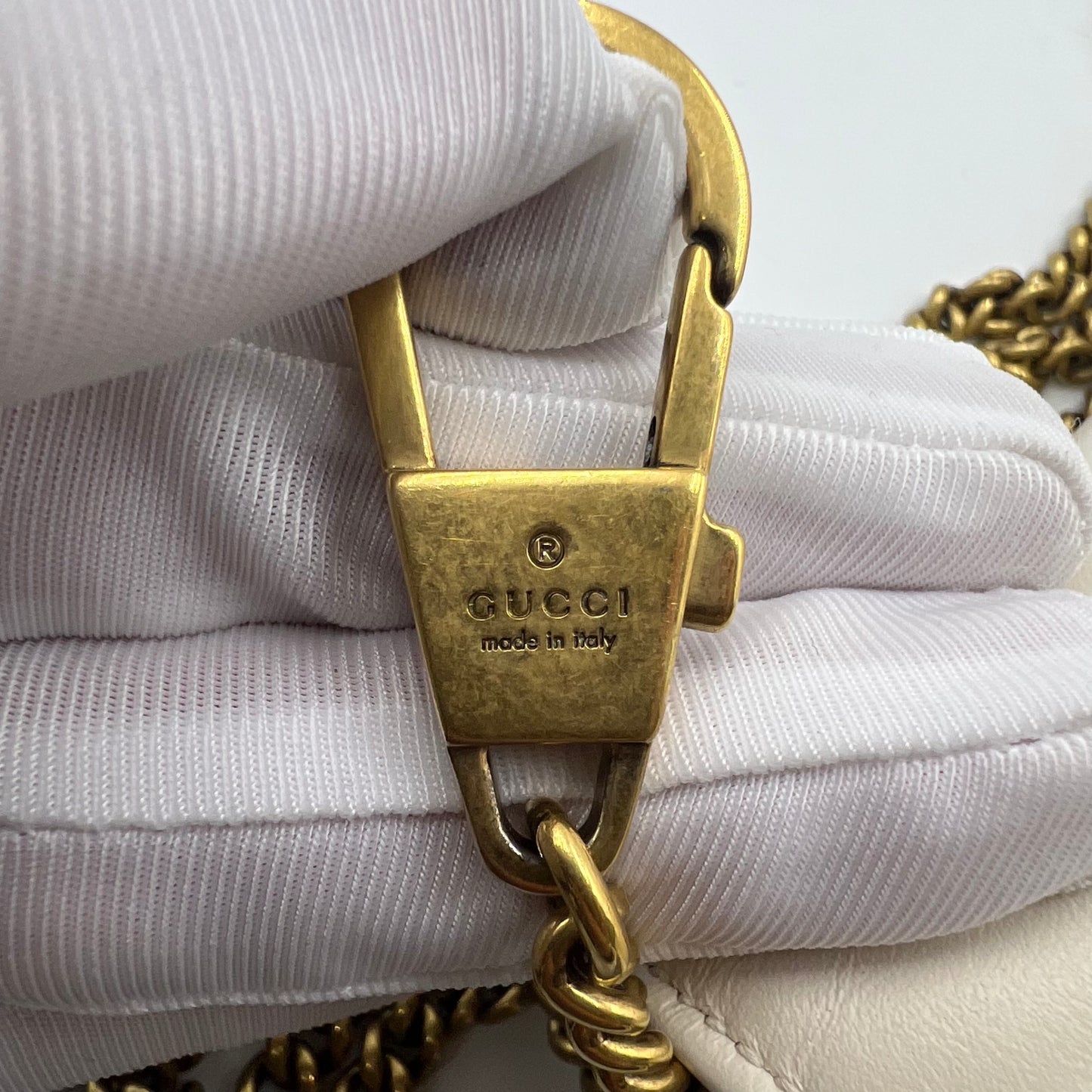 Calfskin Matelasse Super Mini GG Marmont Shoulder Bag White