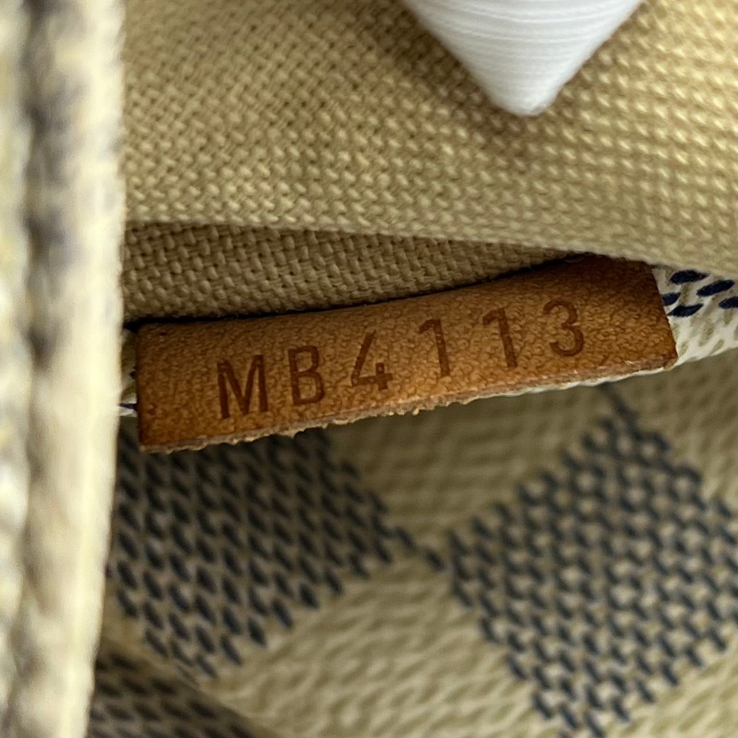Damier Azur Totally MM