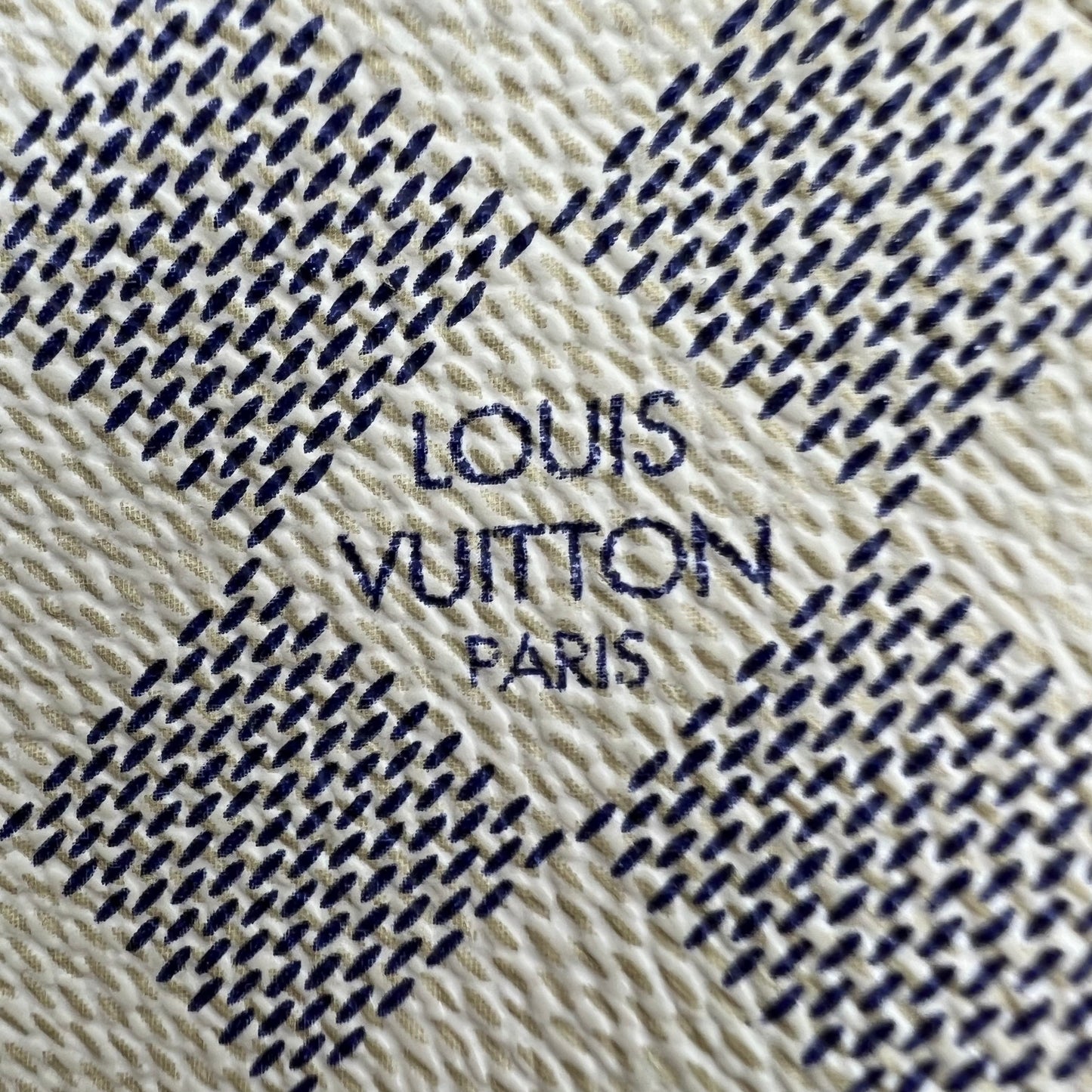 Damier Azur Totally MM