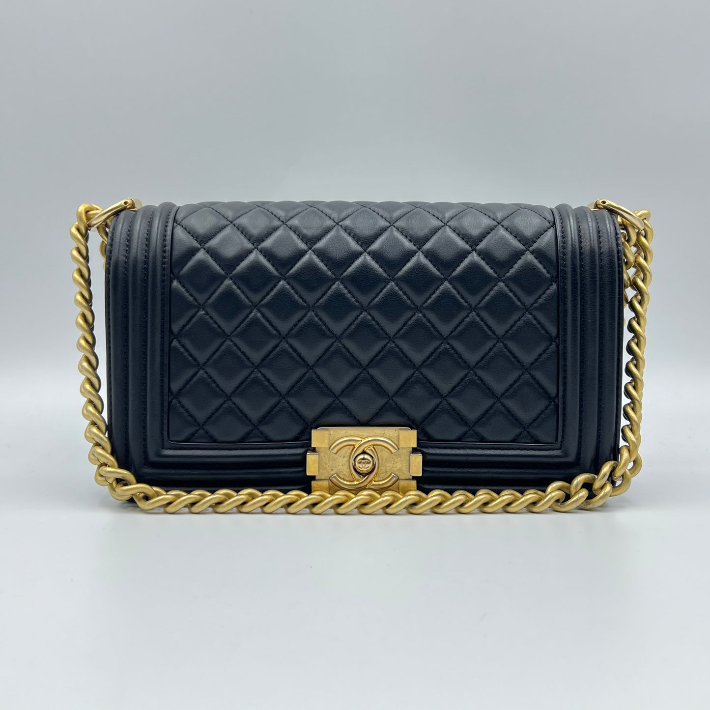 Lambskin Quilted New Medium Boy Flap Black