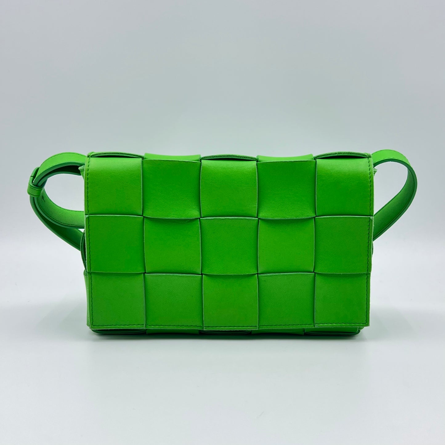 Lambskin Maxi Intrecciato Cassette Crossbody Bag Grass