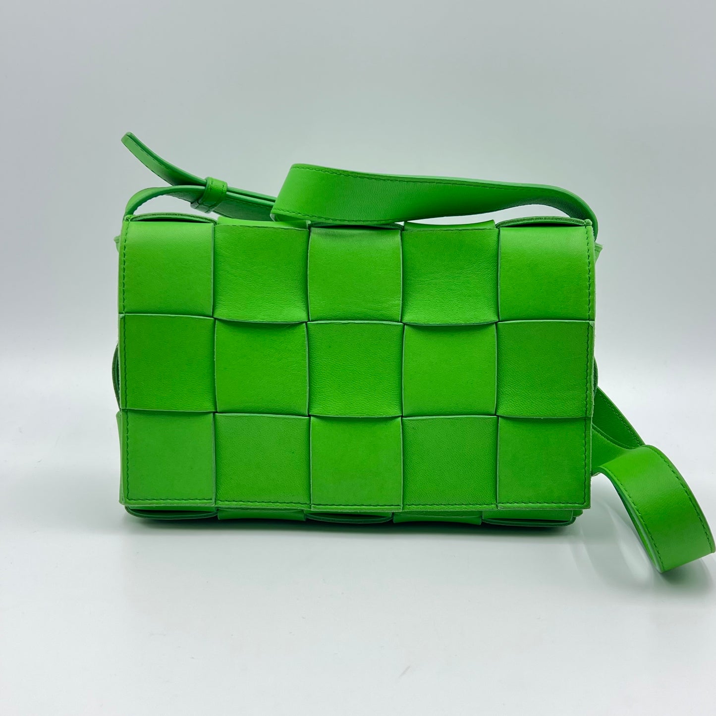 Lambskin Maxi Intrecciato Cassette Crossbody Bag Grass