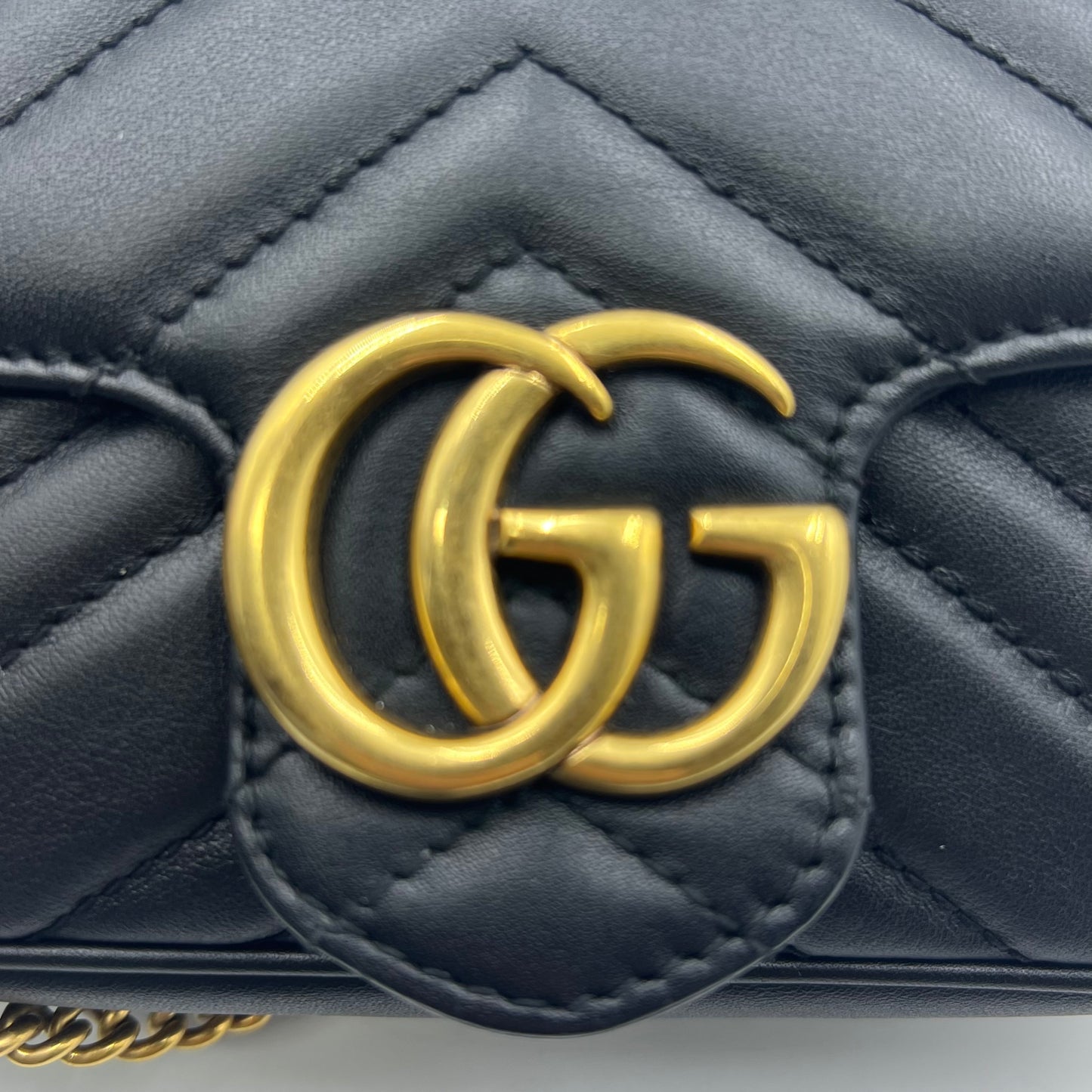 Calfskin Matelasse Super Mini GG Marmont Shoulder Bag Black