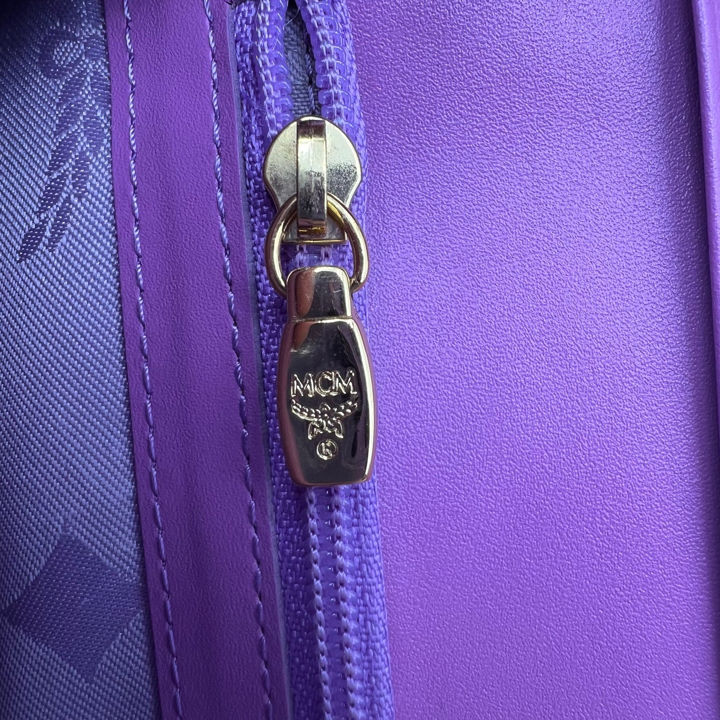 MCM LEATHER Trifold WALLET PURPLE