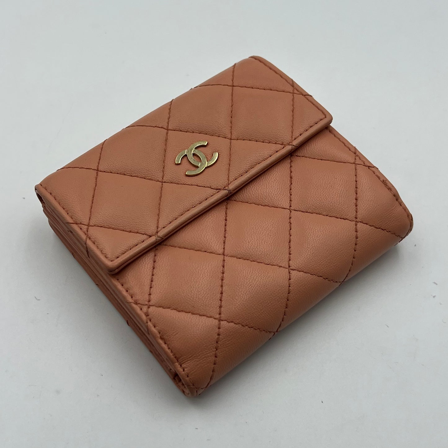 Lambskin Classic Bifold Flap Wallet
