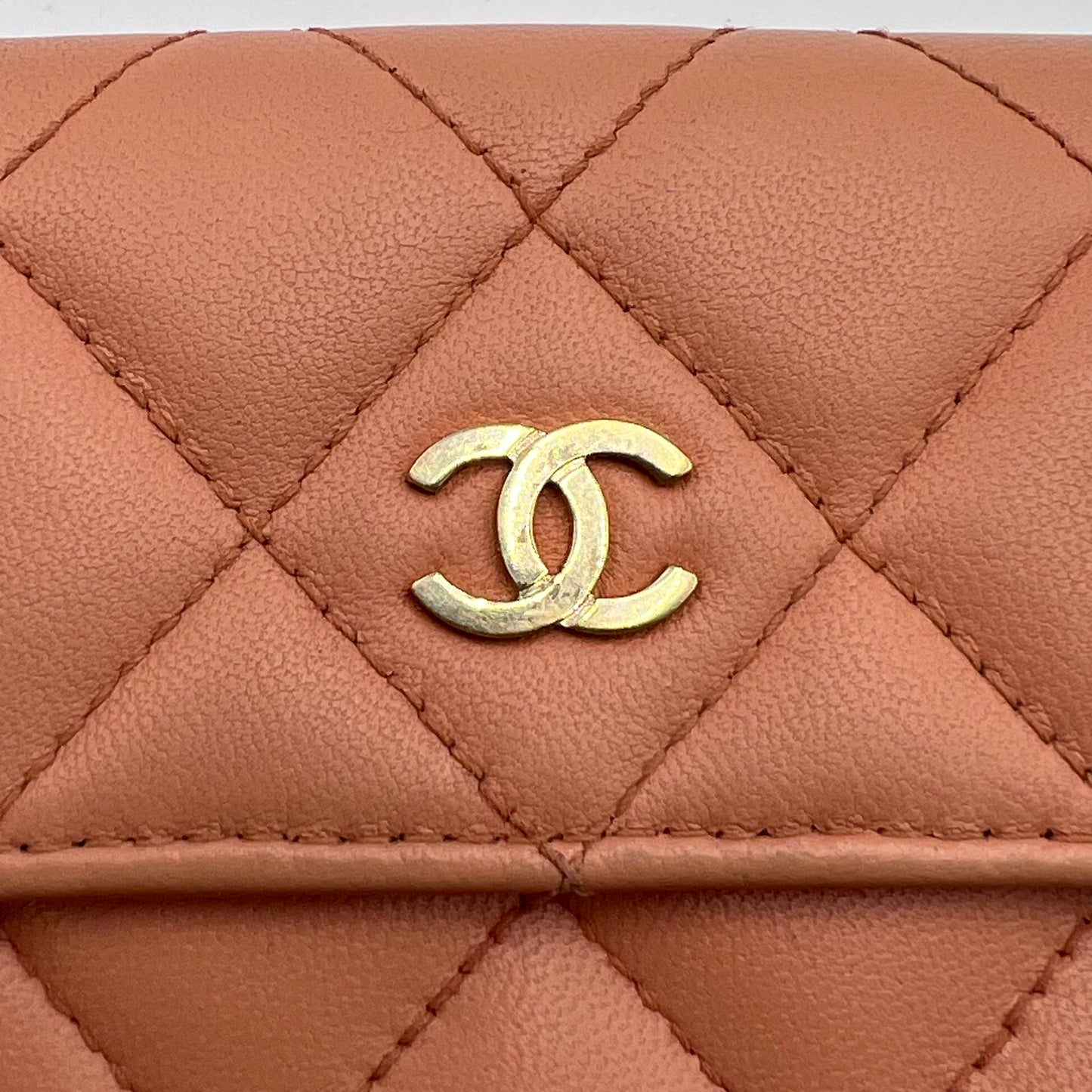 Lambskin Classic Bifold Flap Wallet
