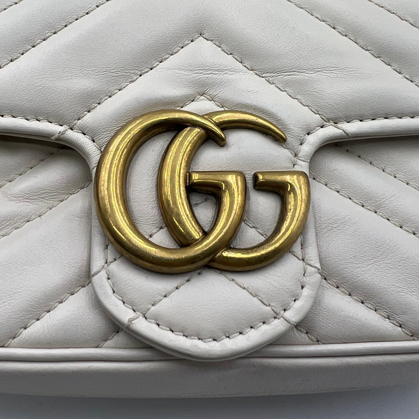 GG Marmont Super Mini Cream White