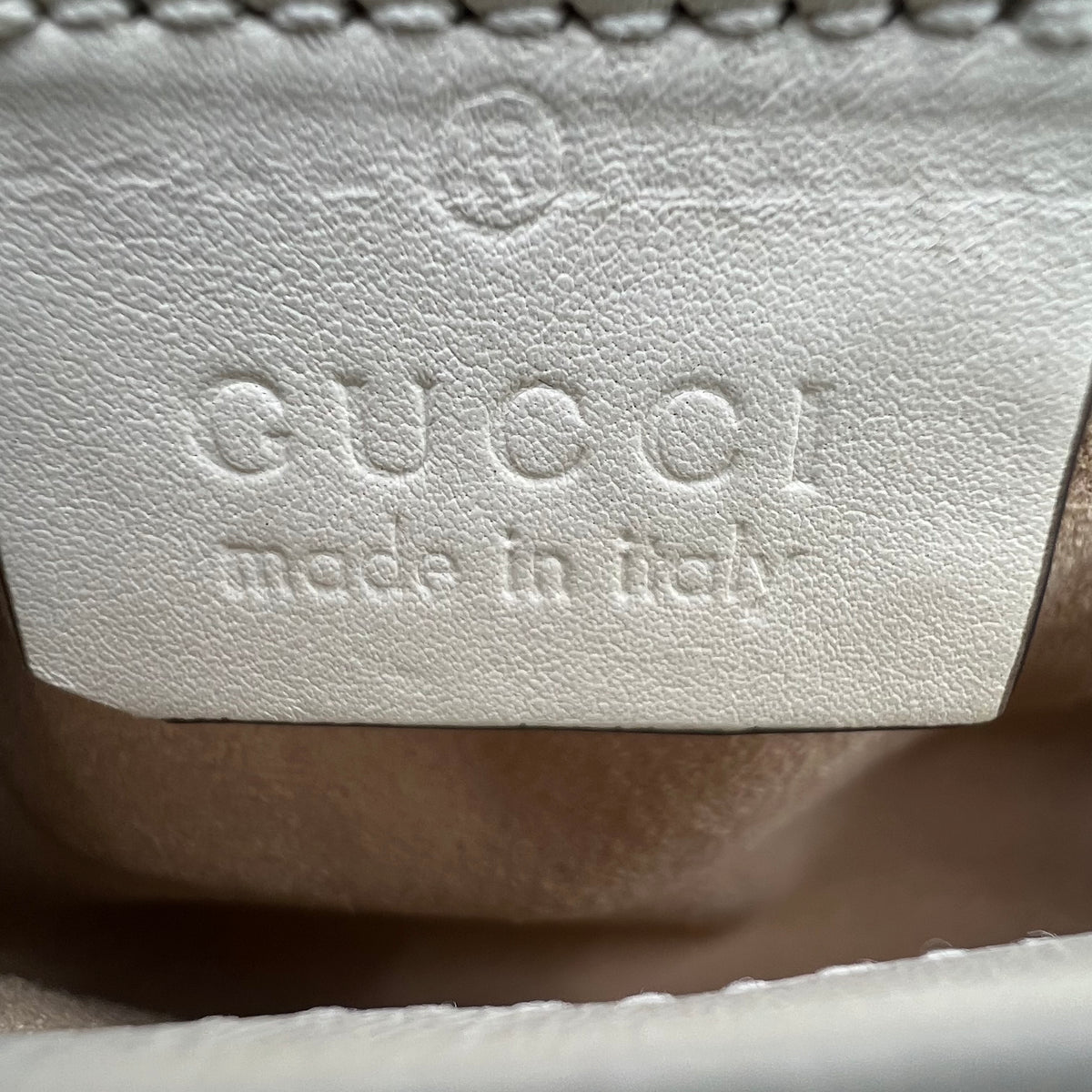 Gucci GG Marmont Super Mini Cream White — view 6 of 8 GG Marmont Super Mini Cream White, view 6 of 8