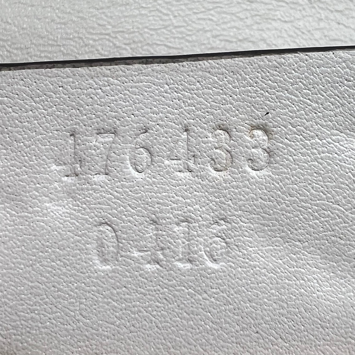 Gucci GG Marmont Super Mini Cream White — view 7 of 8 GG Marmont Super Mini Cream White, view 7 of 8