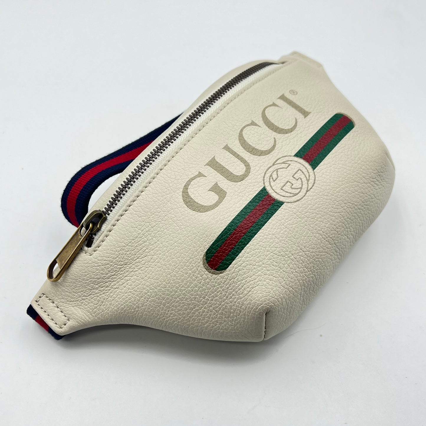 GUCCI Logo Grained Calfskin Fanny Pack Belt Bag