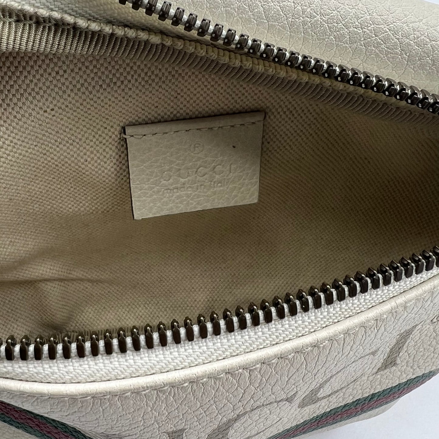 GUCCI Logo Grained Calfskin Fanny Pack Belt Bag