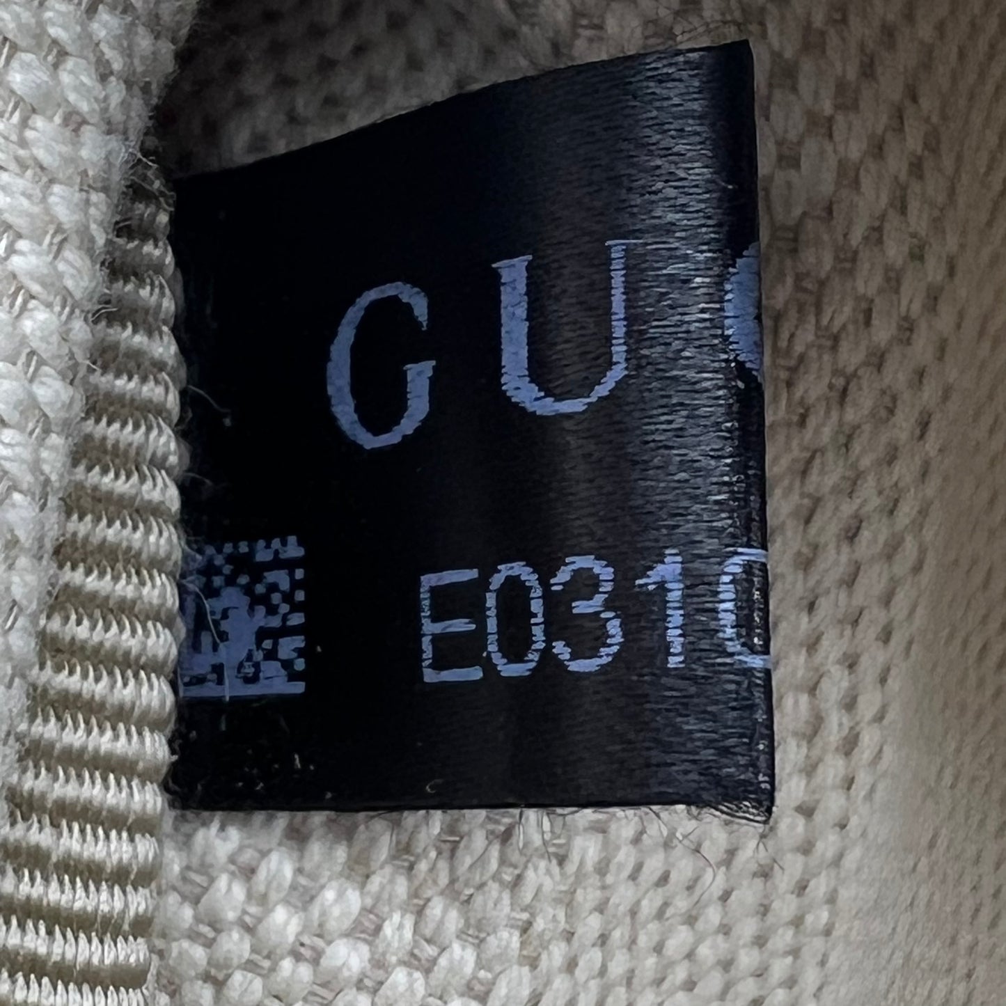 GUCCI Logo Grained Calfskin Fanny Pack Belt Bag