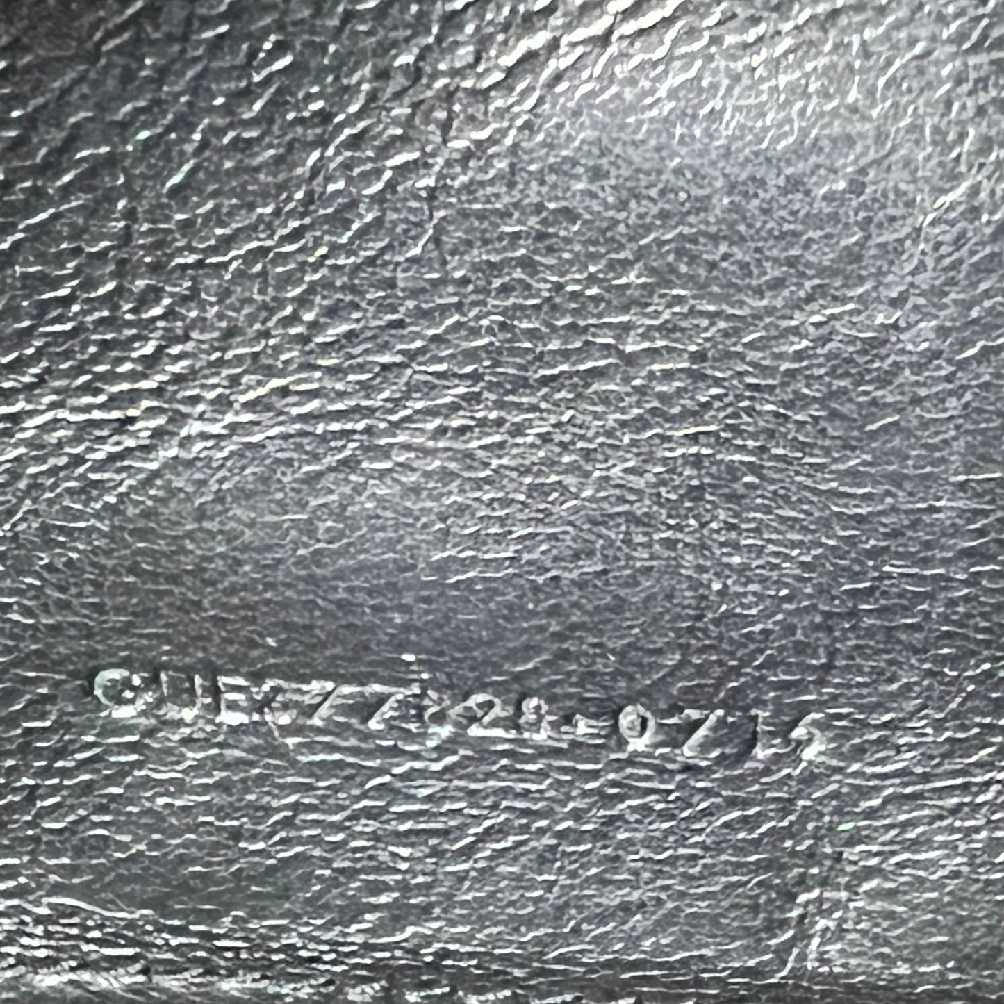 CLASSIC CASSANDRE CHAIN WALLET IN GRAIN DE POUDRE LEATHER