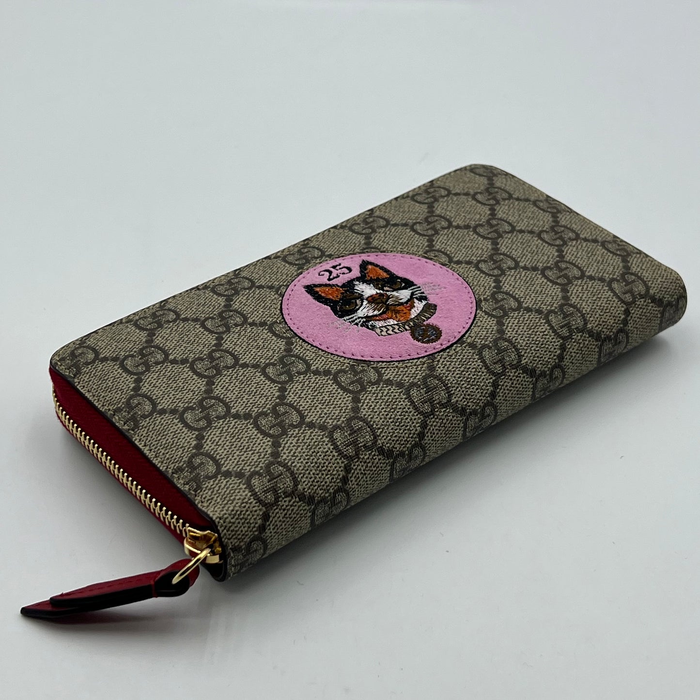 Gucci Beige/Red GG Supreme Limited Edition Bosco Patch Zip Around Wallet