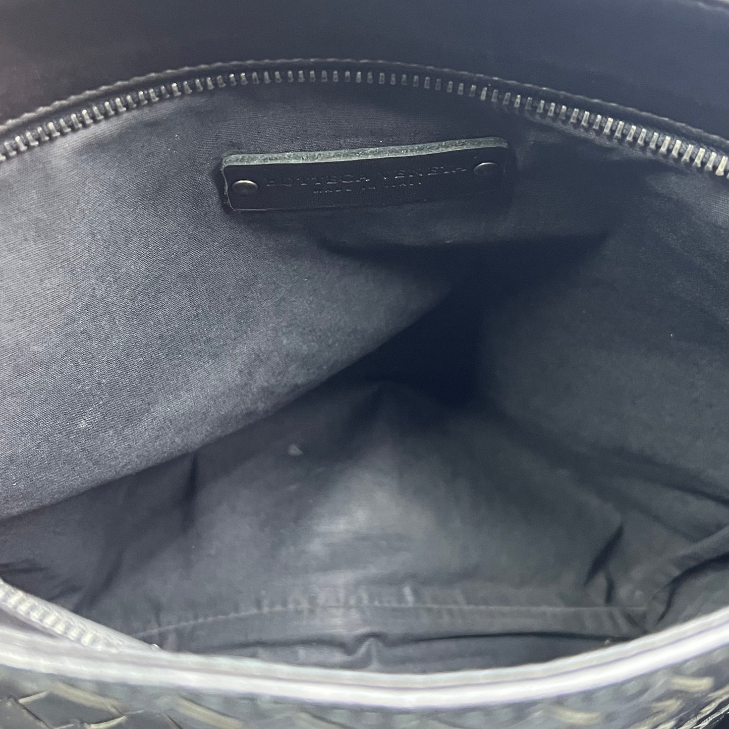 Nappa Intrecciato VN crossbody bag