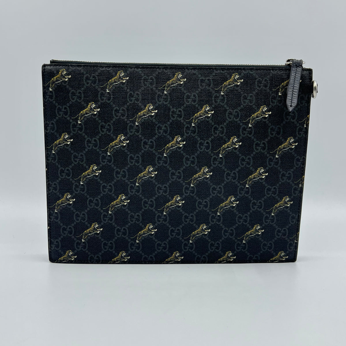 Gucci GG Supreme Tiger Zip Pouch