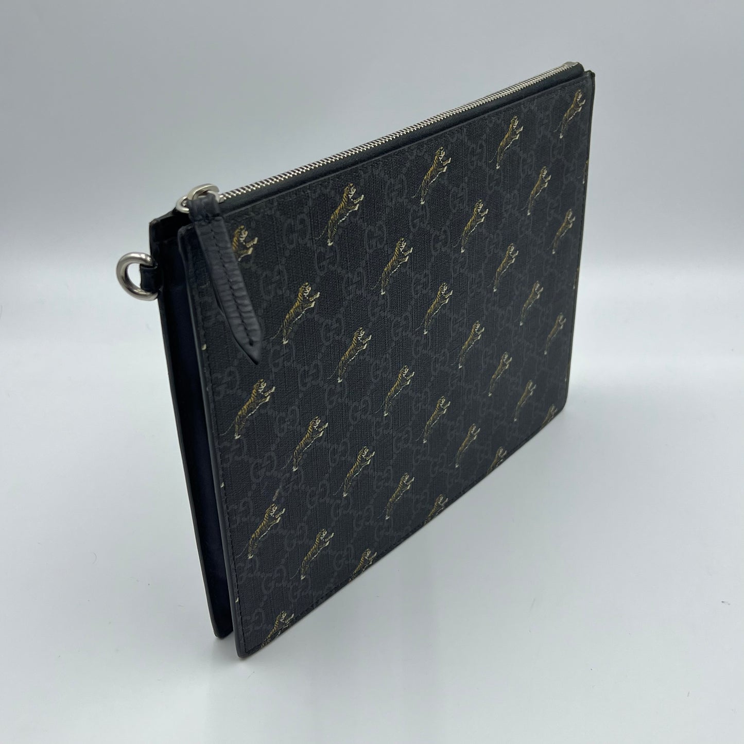GG Supreme Tiger Zip Pouch