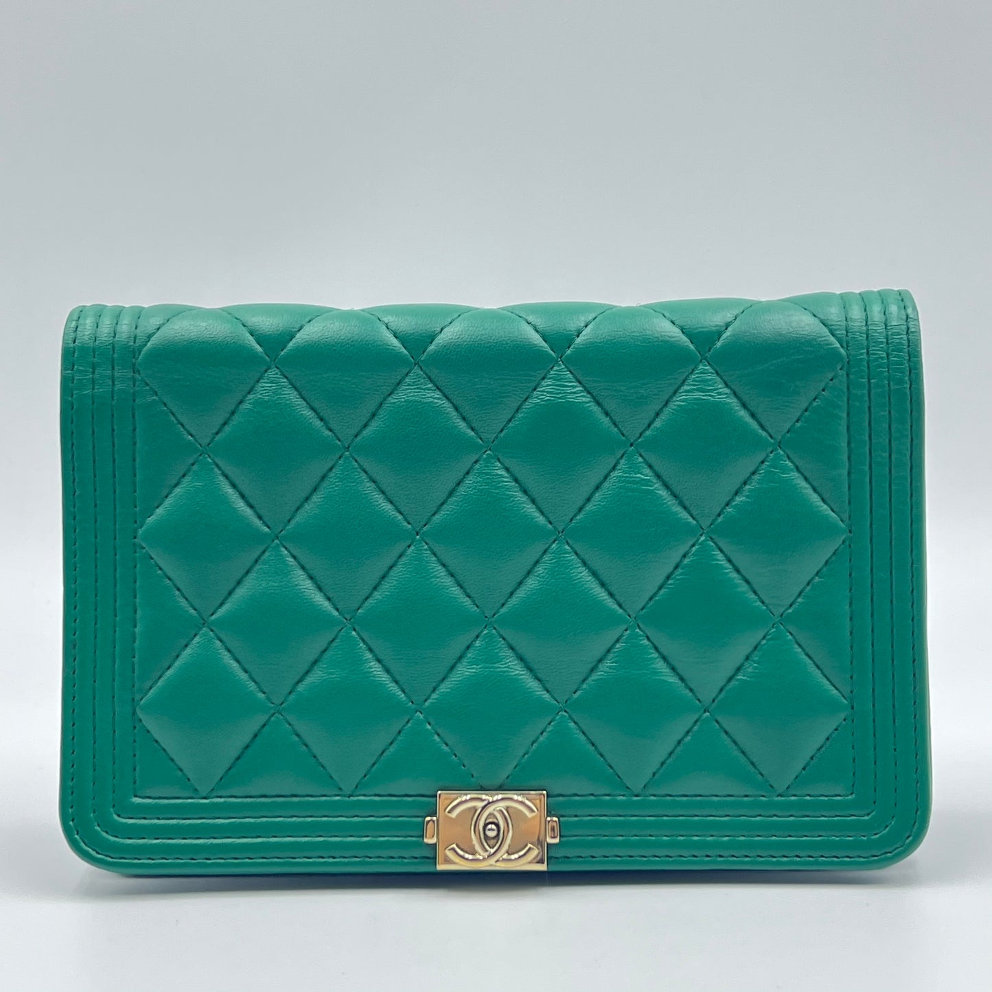 Lambskin Boy Wallet On Chain Forest Green