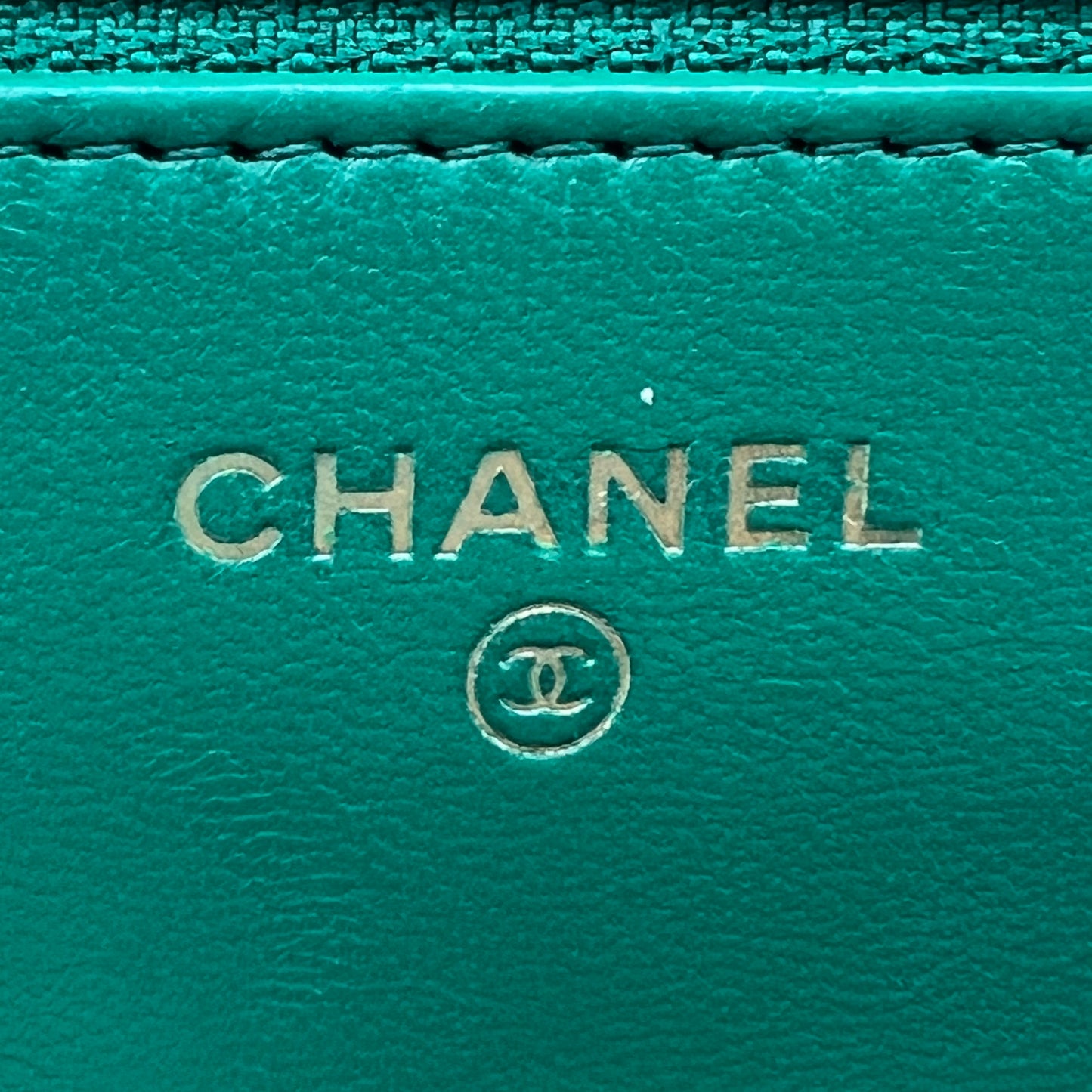 Lambskin Boy Wallet On Chain Forest Green