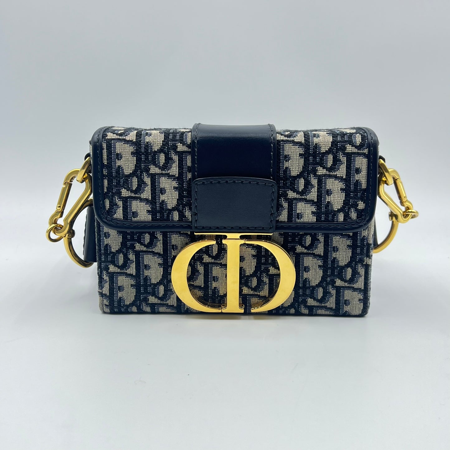 Oblique 30 Montaigne Box Bag Blue