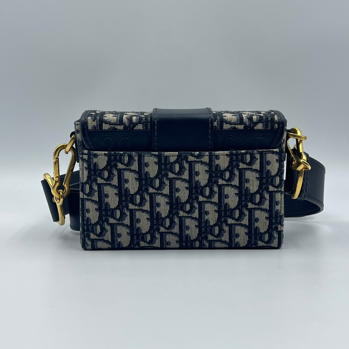 Oblique 30 Montaigne Box Bag Blue