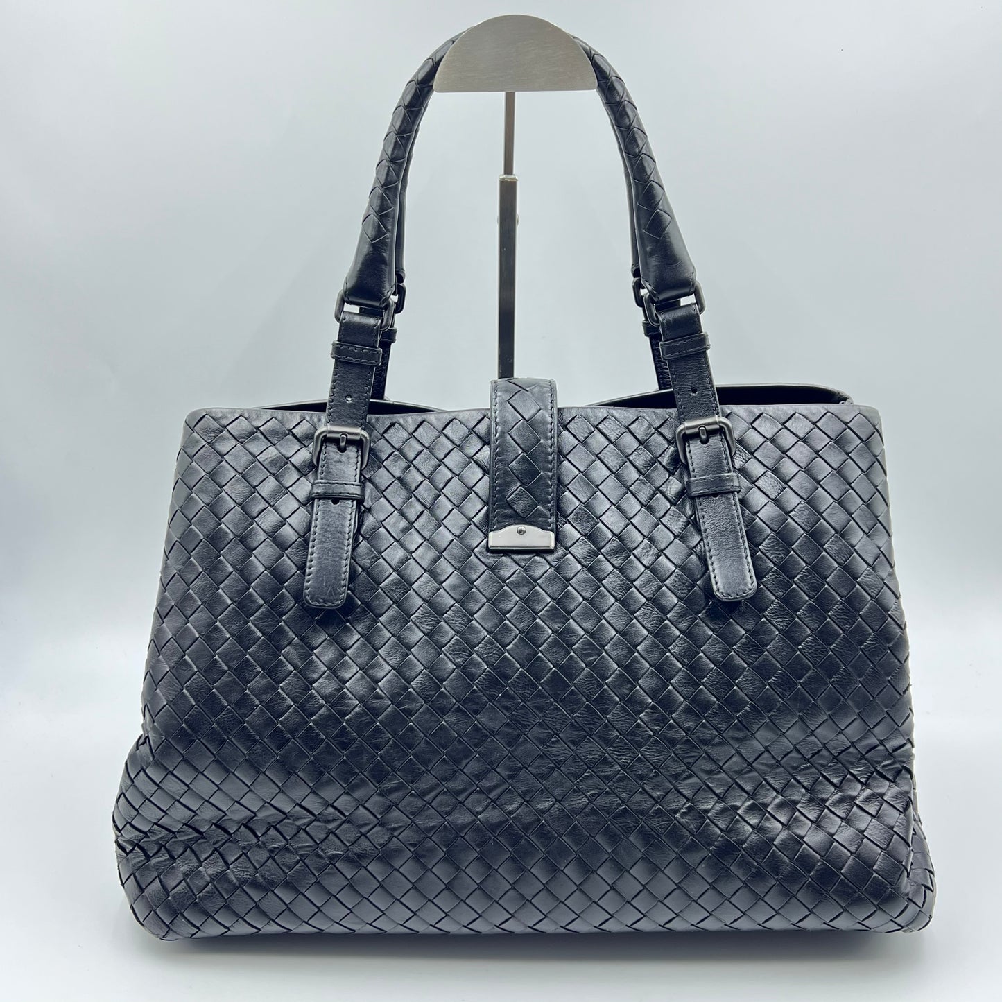 Intrecciato Medium Roma Bag Black