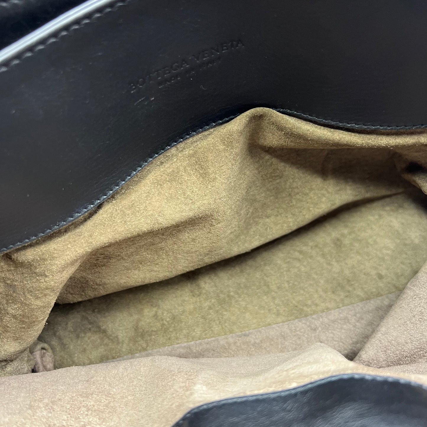 Intrecciato Medium Roma Bag Black