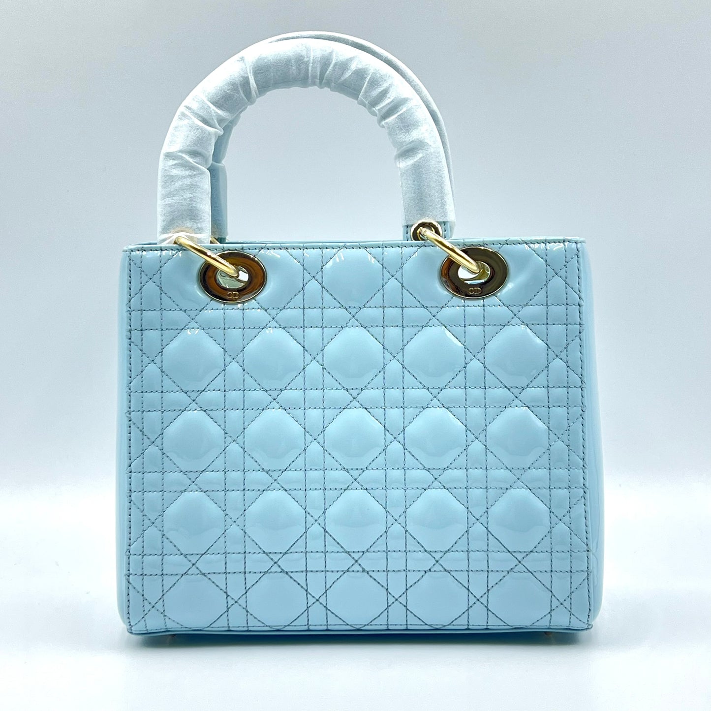 Lady Dior patent leather handbag Medium Size