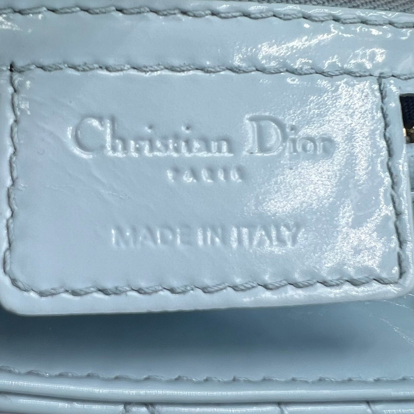 Lady Dior patent leather handbag Medium Size