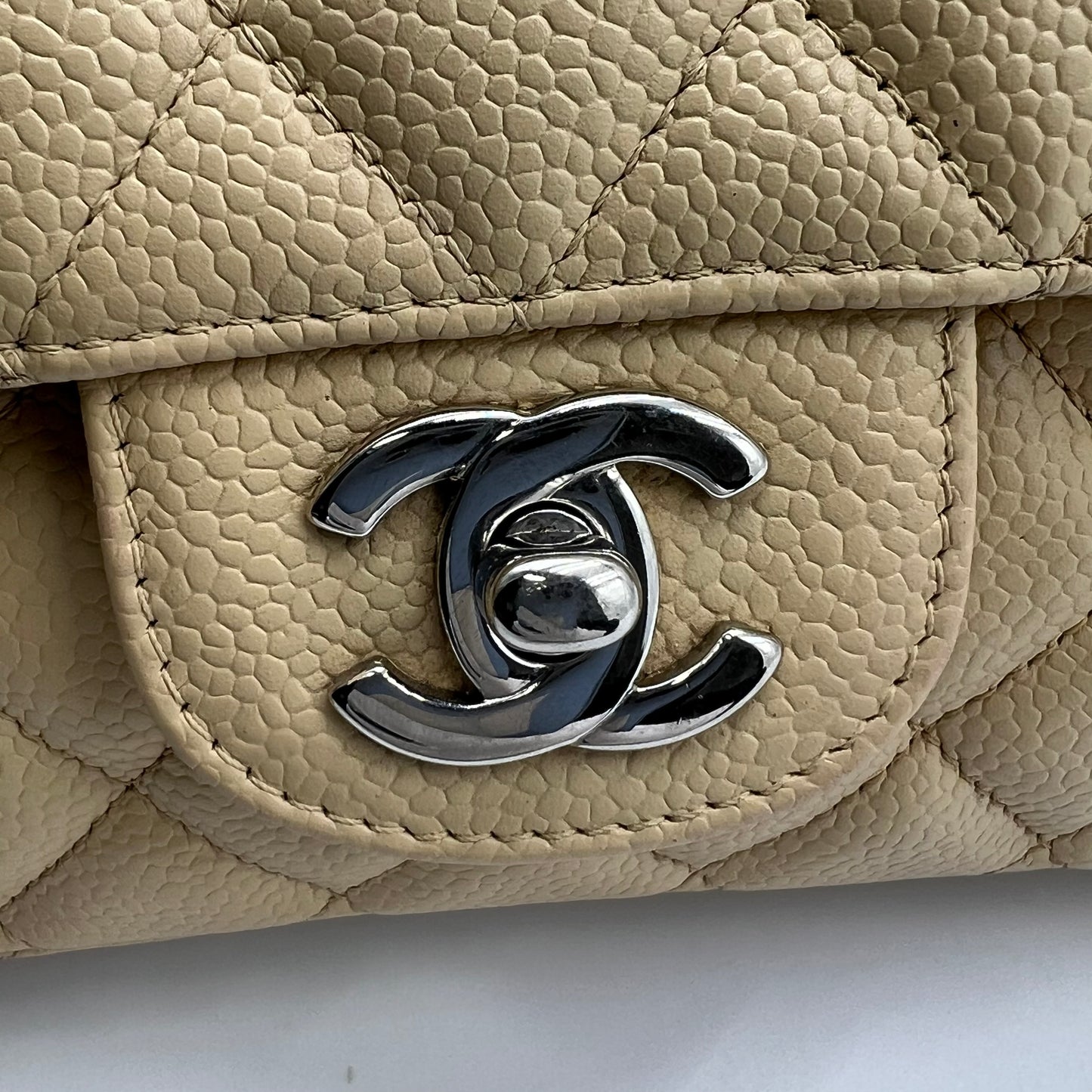 Caviar Quilted East West Flap Beige Clair