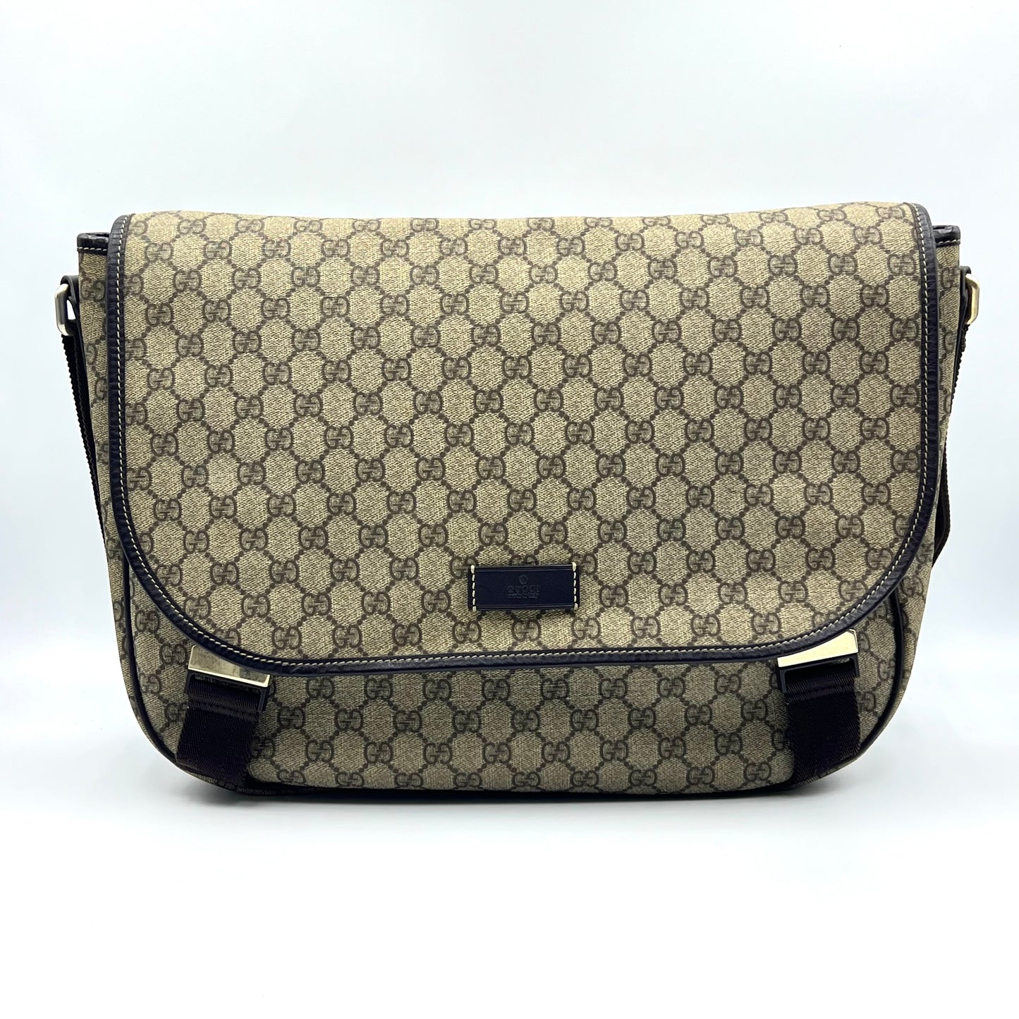 Messenger Bag in GG Supreme Canvas