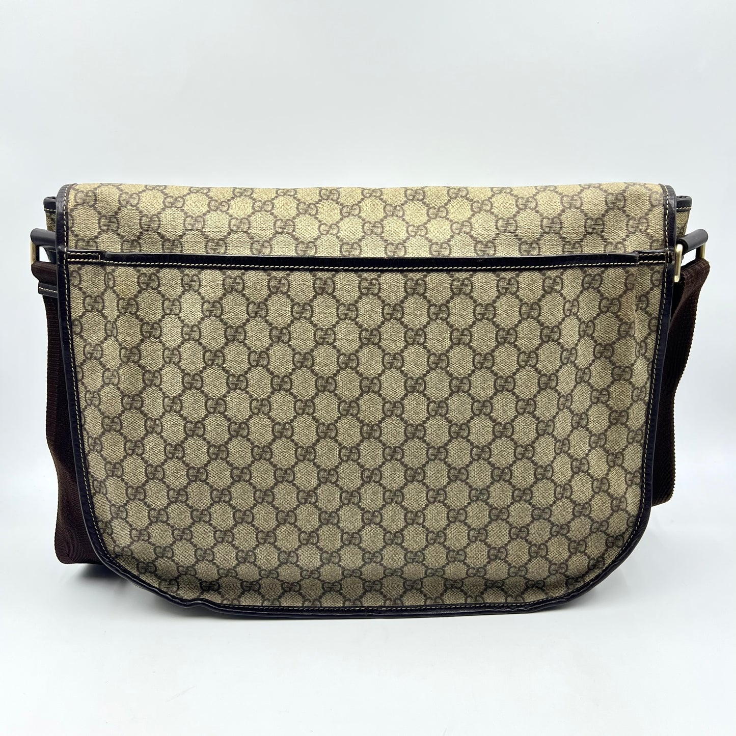 Messenger Bag in GG Supreme Canvas