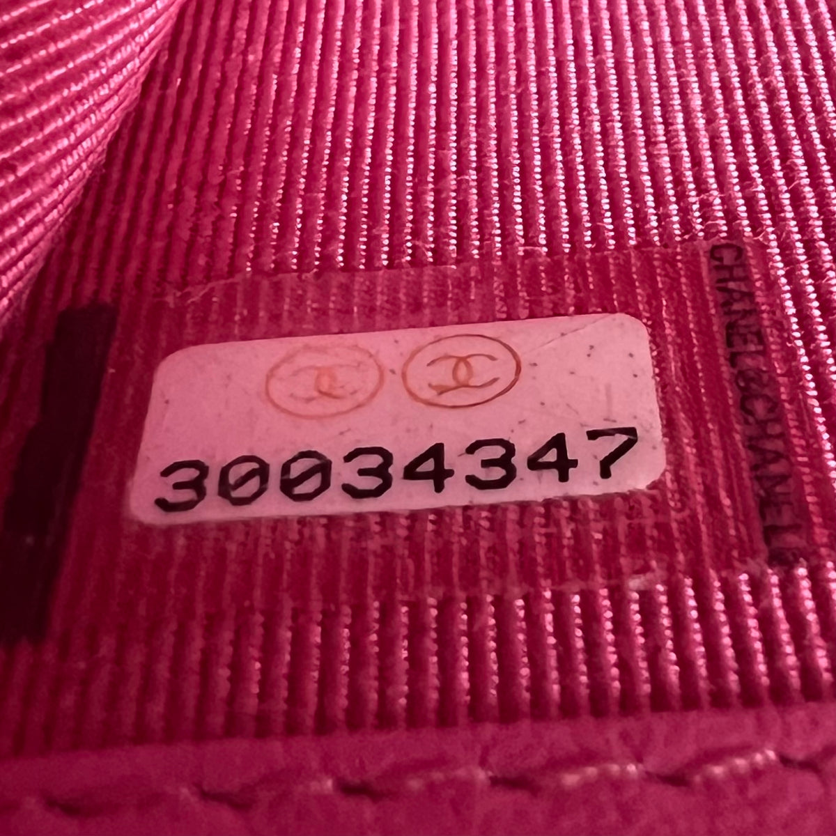 Chanel Phone Bag Pink Caviar GHW — view 2 of 9 Phone Bag Pink Caviar GHW, view 2 of 9