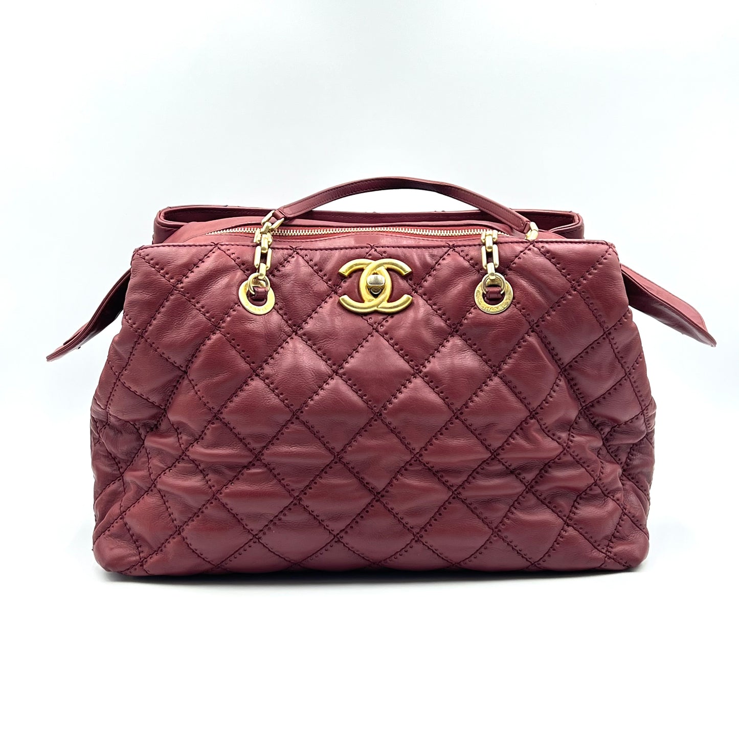 Calfskin Quilted Medium Retro Chain Tote Red