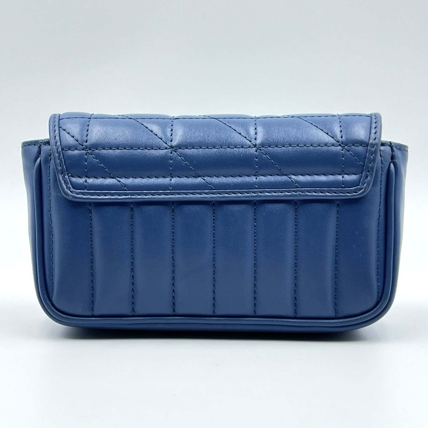 Calfskin Matelasse Aria Super Mini GG Marmont Shoulder Bag Clear Blue