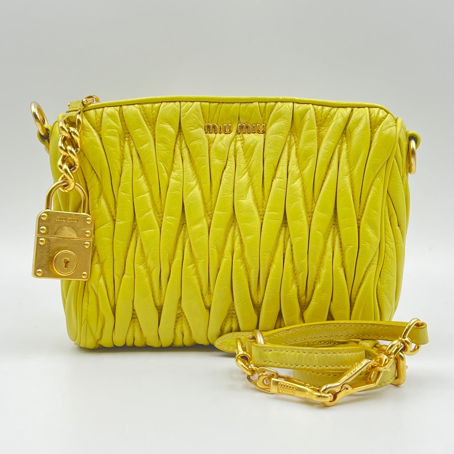 Matelasse Shoulder Bag Quilted Lambskin in Yellow