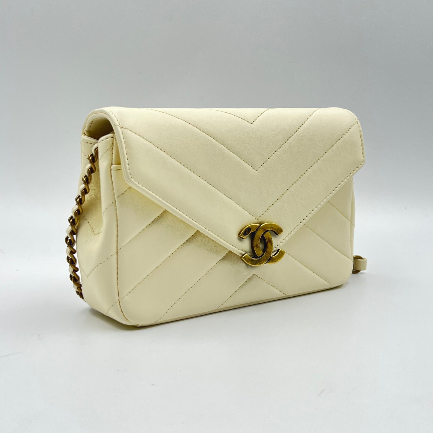 Coco Envelope Flap bag beige chevron quilted lethaer crossbody